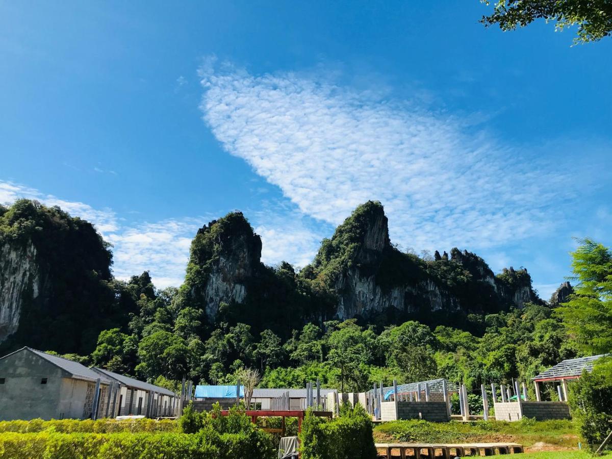 Montania Lifestyle Hotel Khao Sok National Park Esterno foto