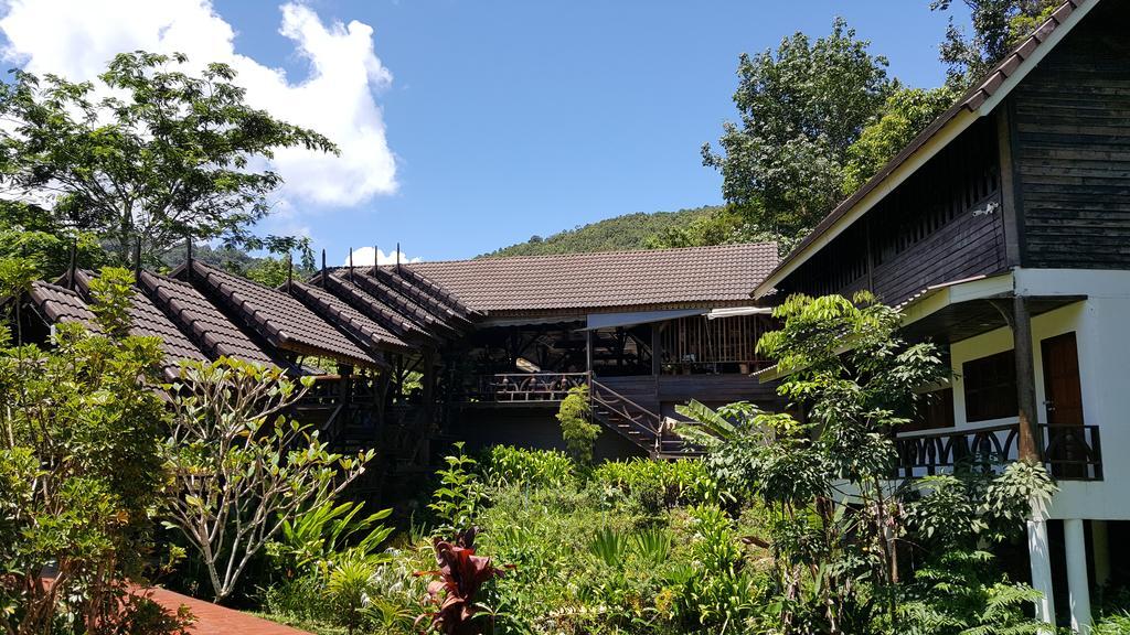 Montania Lifestyle Hotel Khao Sok National Park Esterno foto