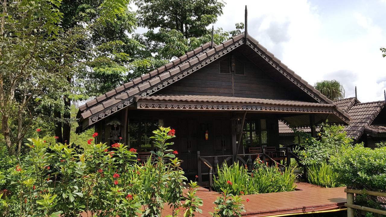 Montania Lifestyle Hotel Khao Sok National Park Esterno foto
