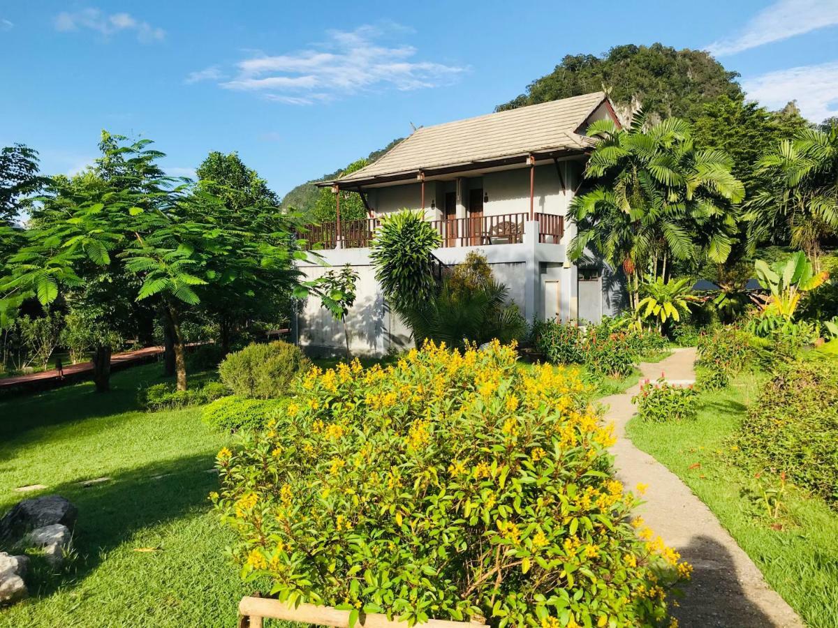 Montania Lifestyle Hotel Khao Sok National Park Esterno foto