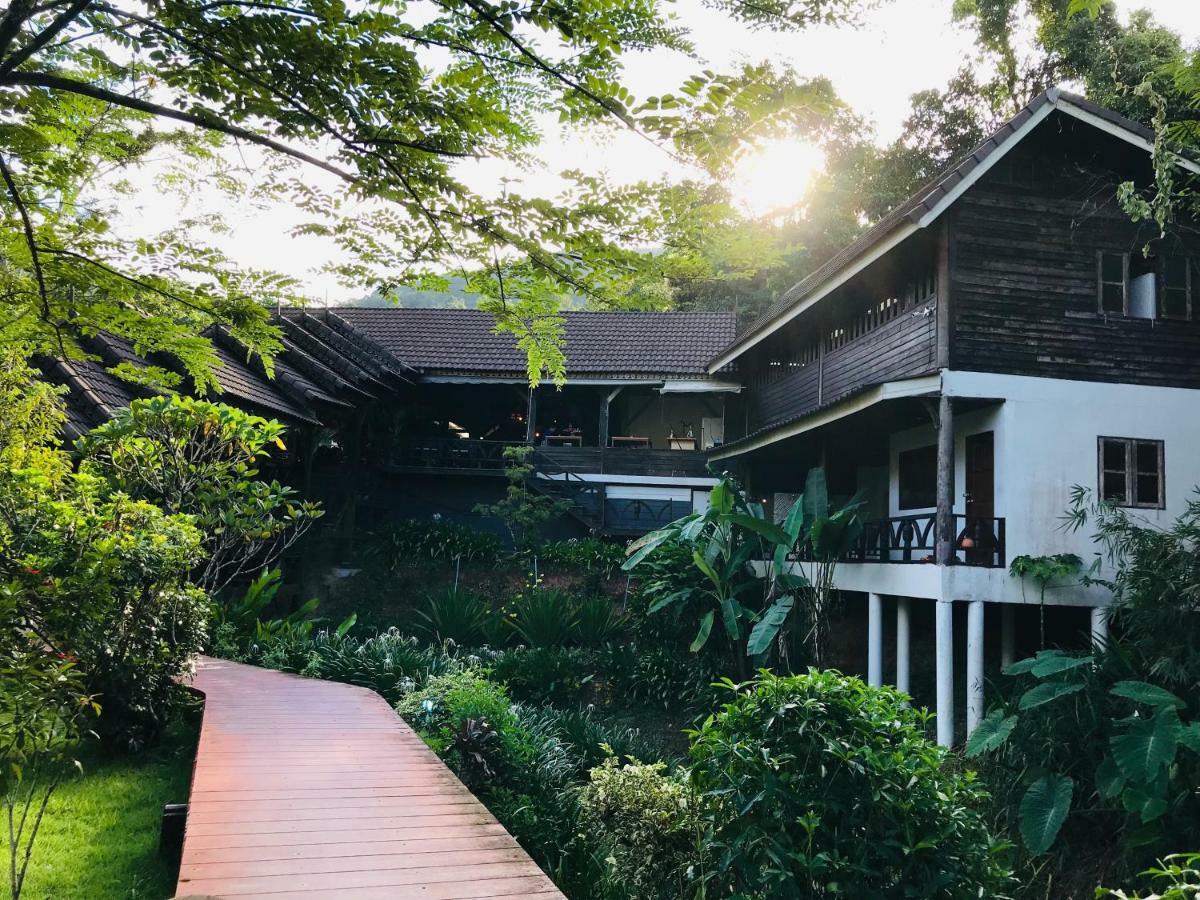 Montania Lifestyle Hotel Khao Sok National Park Esterno foto