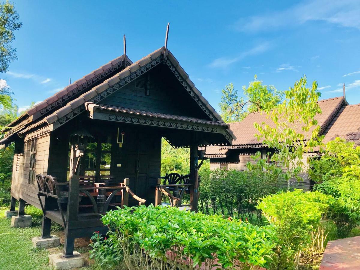 Montania Lifestyle Hotel Khao Sok National Park Esterno foto