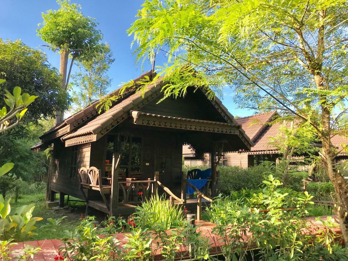 Montania Lifestyle Hotel Khao Sok National Park Esterno foto